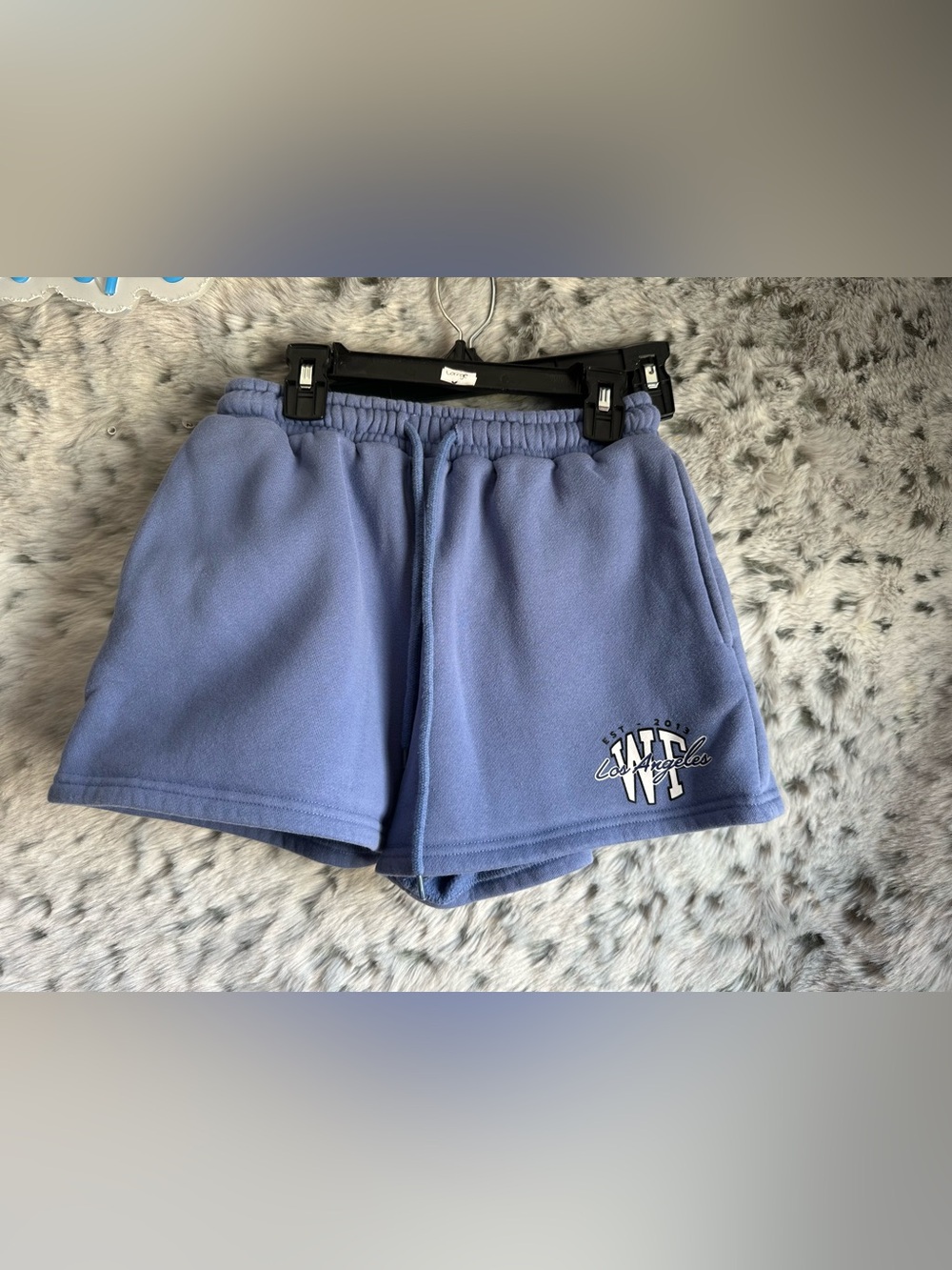86. White fox Los Angeles xs shorts
